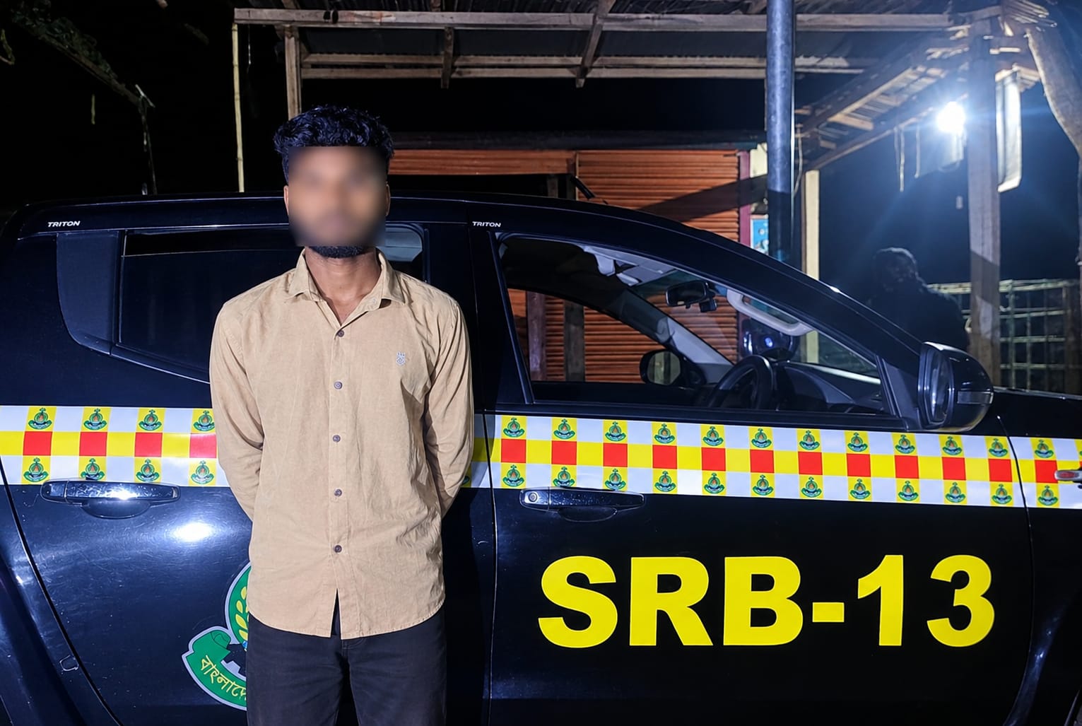 *লালমনিরহাটের আদিতমারীতে প্রবাসীর স্ত্রীকে ধর্ষণ; এসআরবি-১৩ এর অভিযানে অভিযুক্ত গ্রেফতার।*